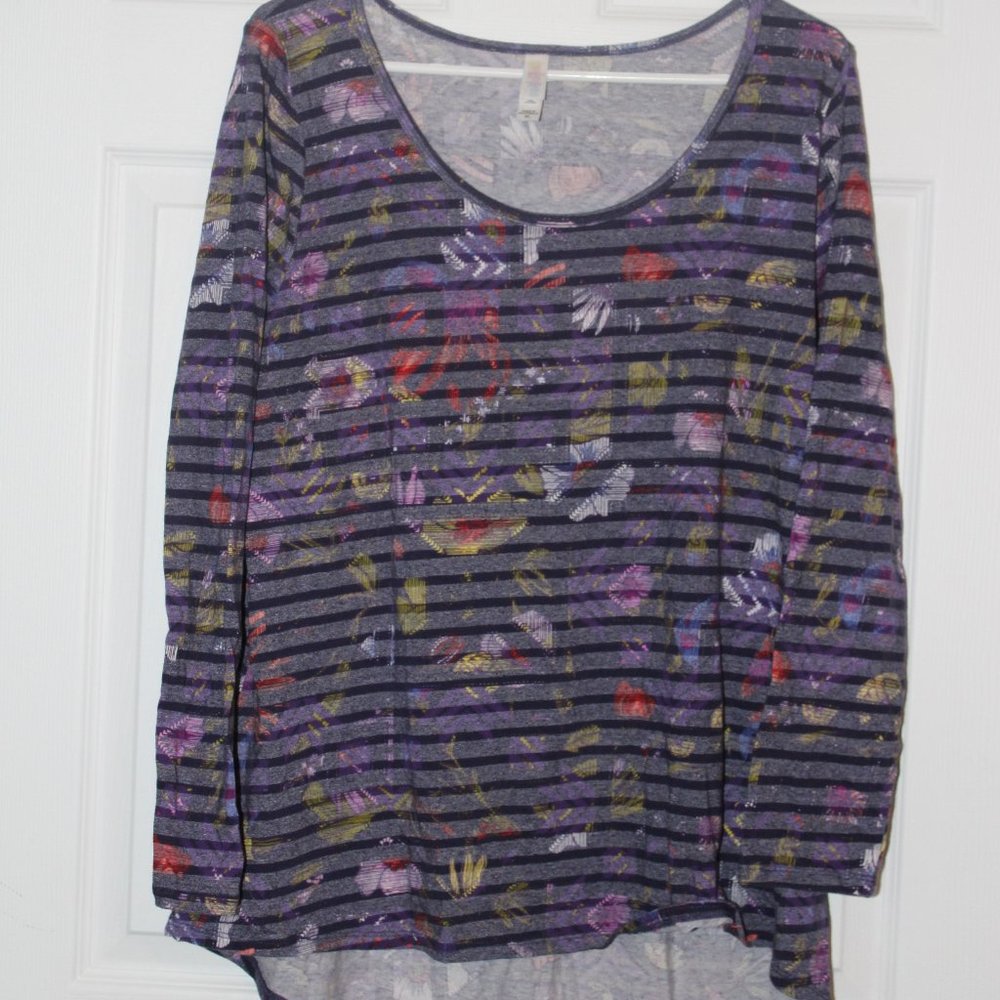 LuLaRoe Lynnae Long Sleeved Shirt